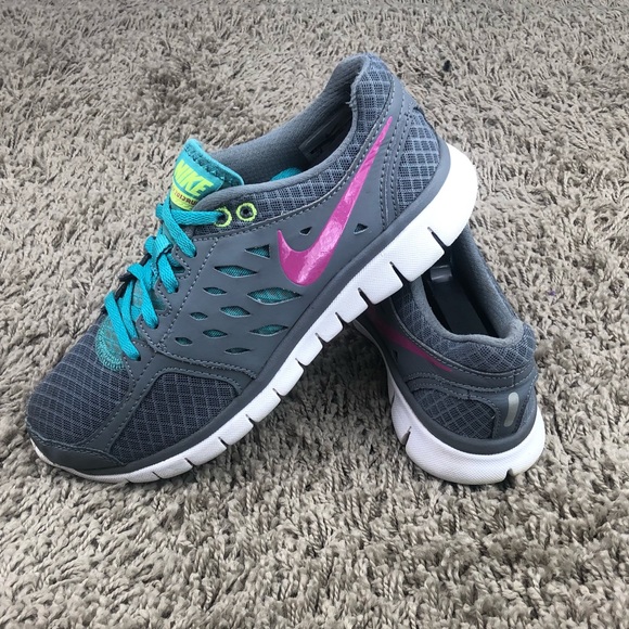Nike Shoes - Nike flex 2013 run WMN 6
